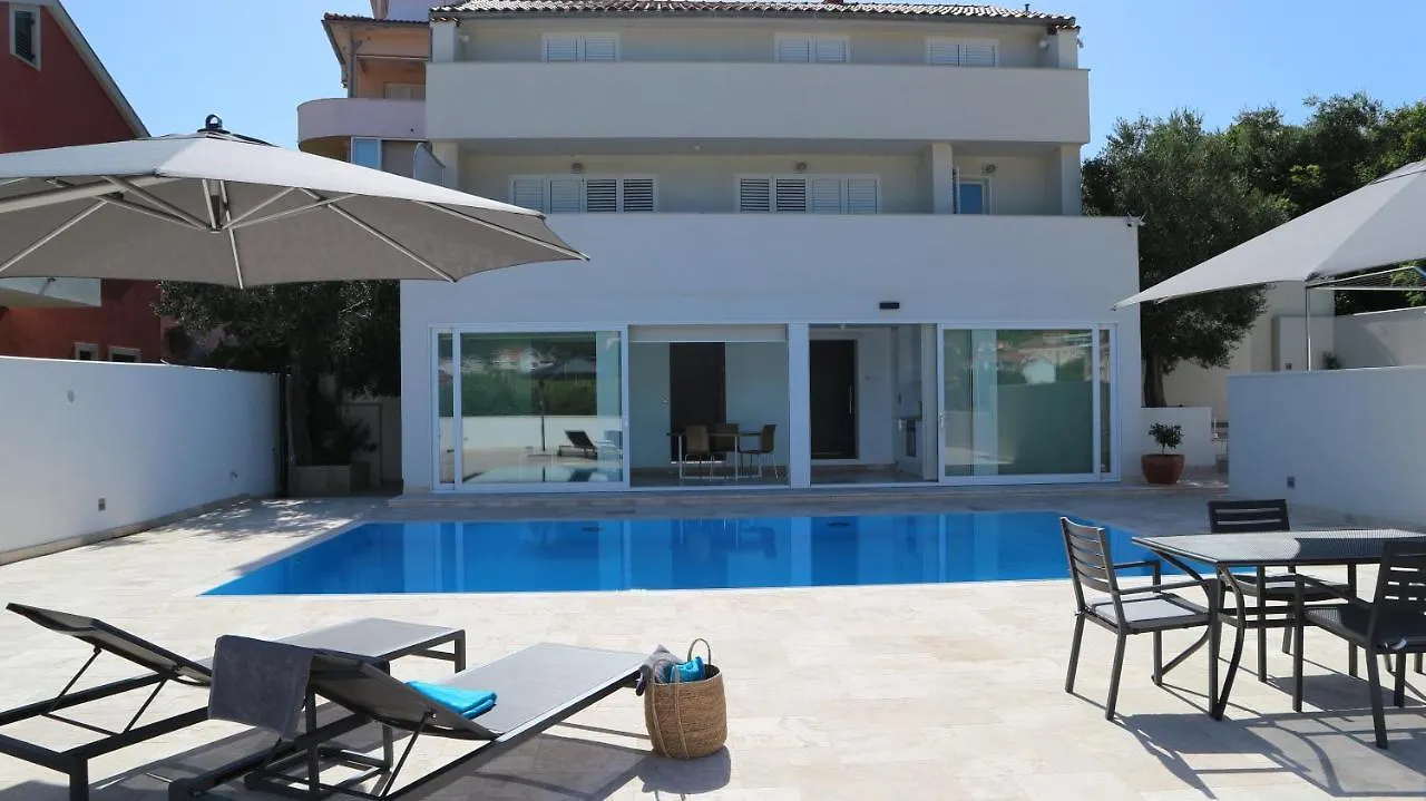 Haus Helga Apartment Rab Town