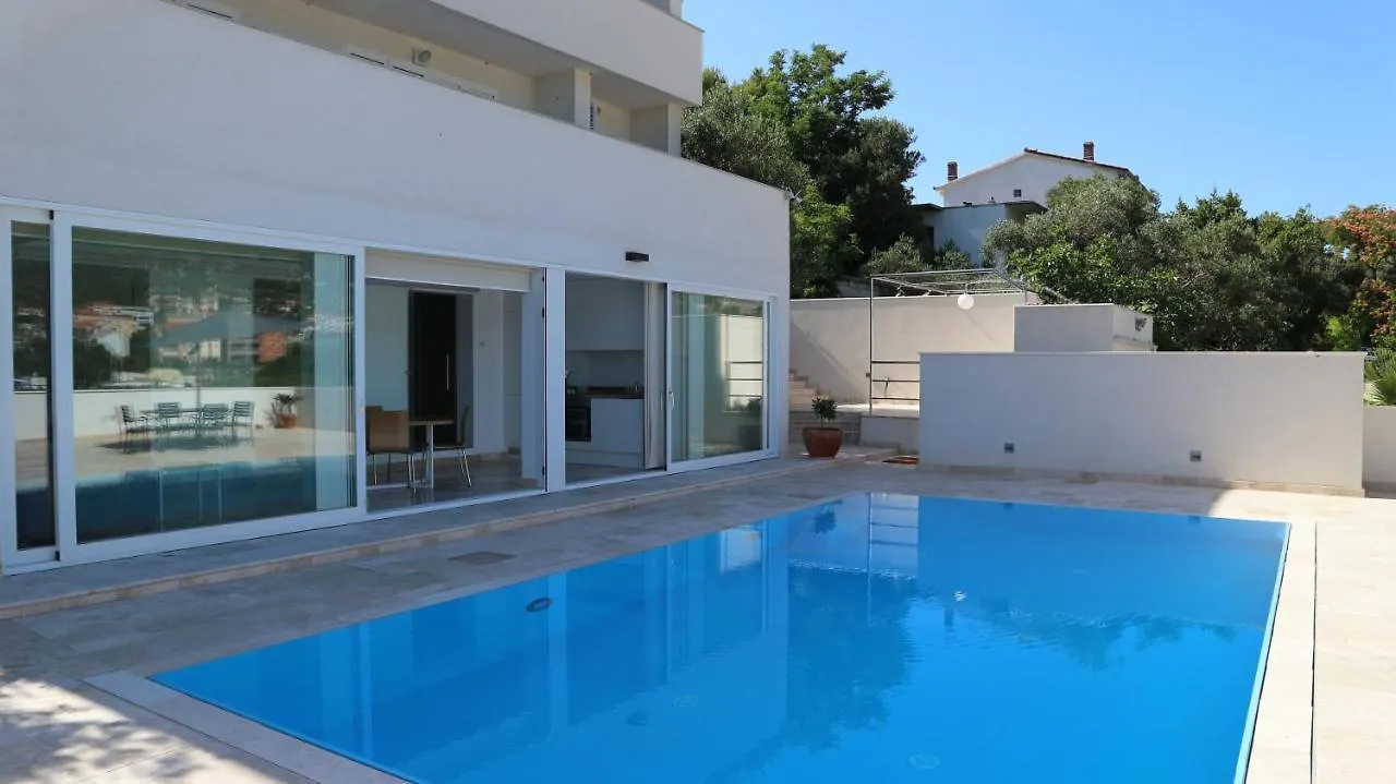 Haus Helga Apartment Rab Town