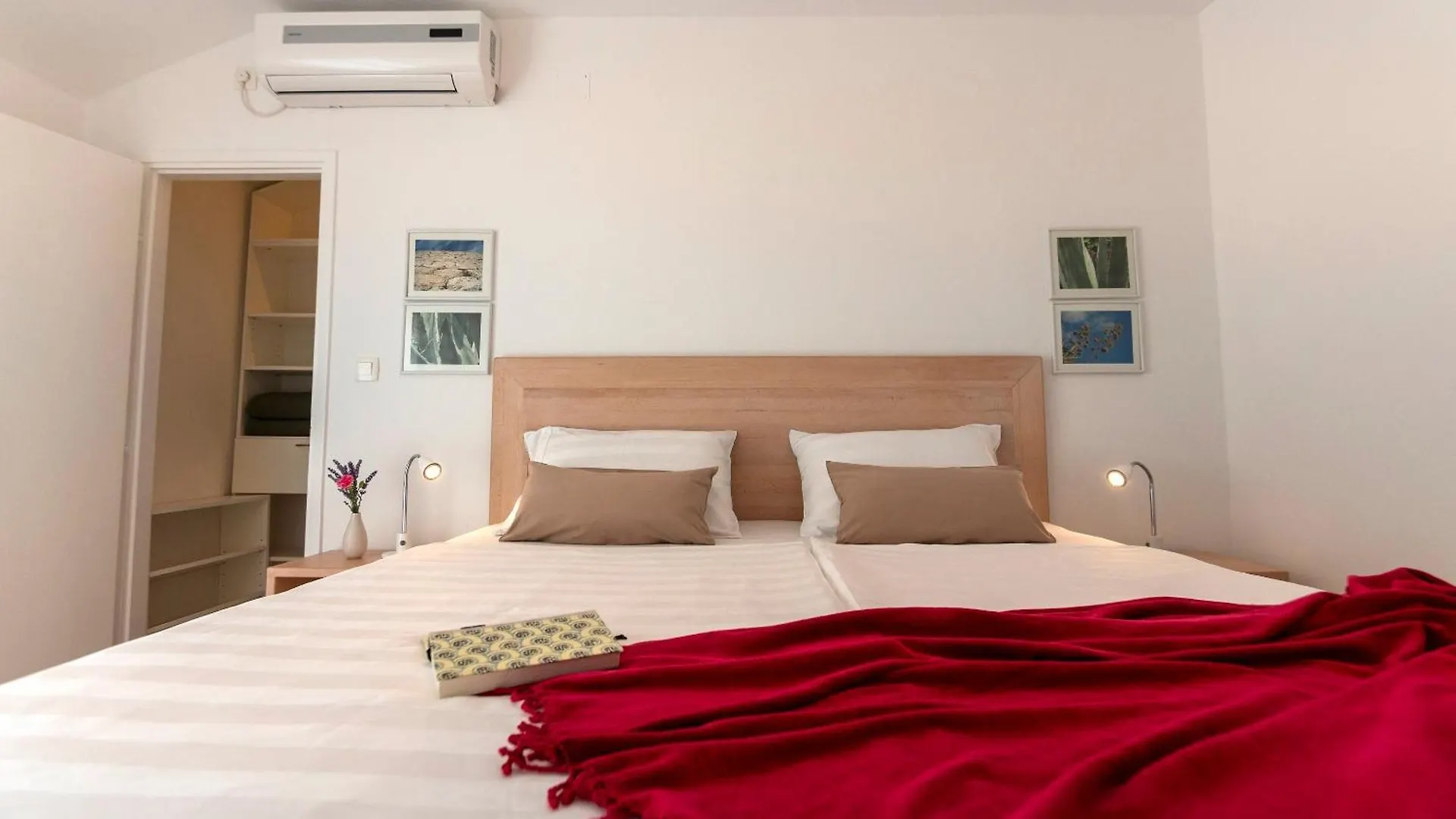 Haus Helga Apartment Rab Town